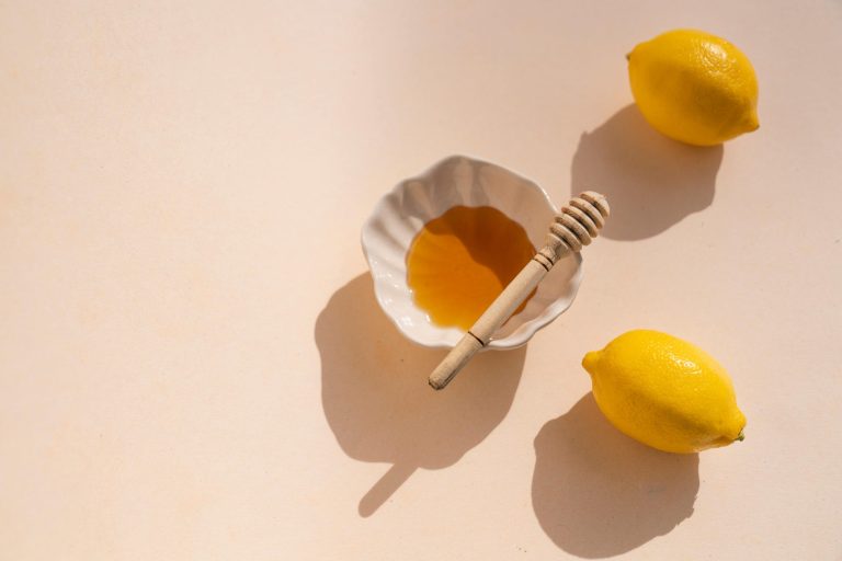 Simple Hacks for Making Healthy Eating Effortlessly Automatic